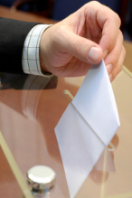 Ballot iStock 000006080605XSmall 146x219