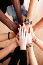 Collaboation_iStock_000014186302XSmall_146x219